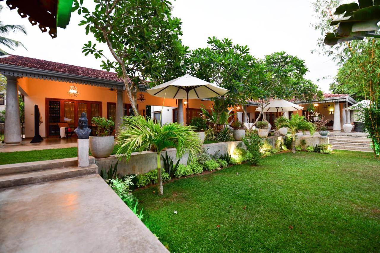 Tropical House - Jungleside Villa Hikkaduwa Ngoại thất bức ảnh