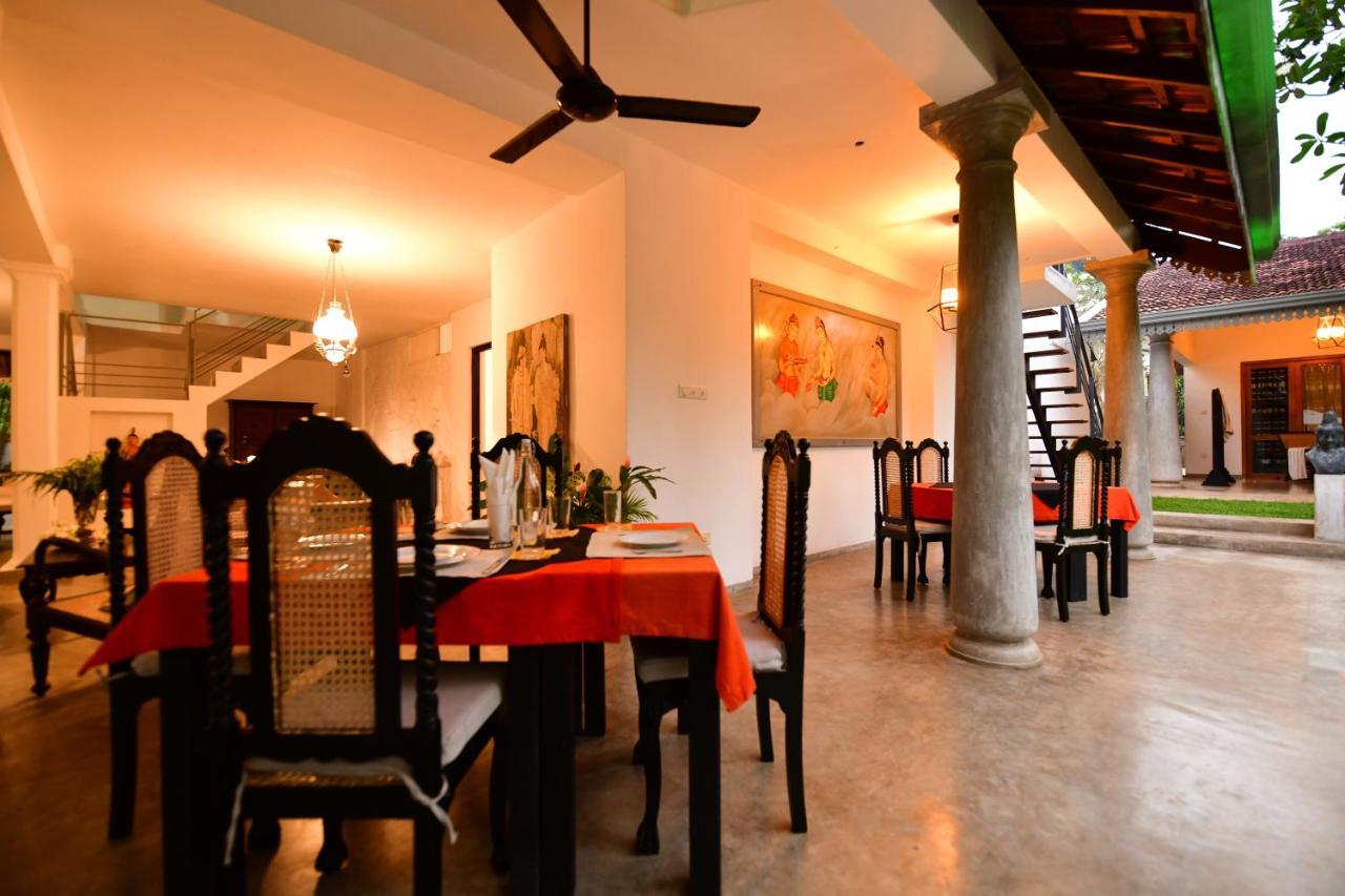 Tropical House - Jungleside Villa Hikkaduwa Ngoại thất bức ảnh