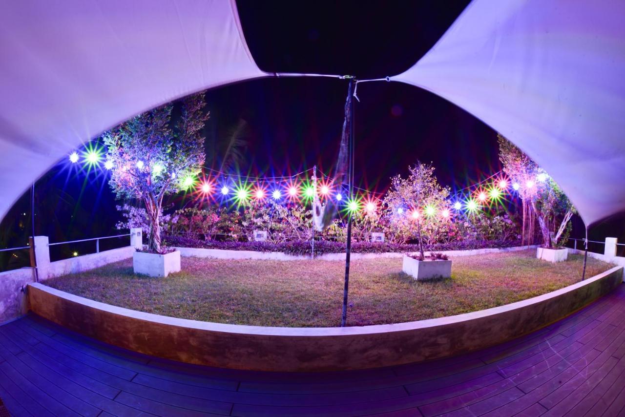 Tropical House - Jungleside Villa Hikkaduwa Ngoại thất bức ảnh